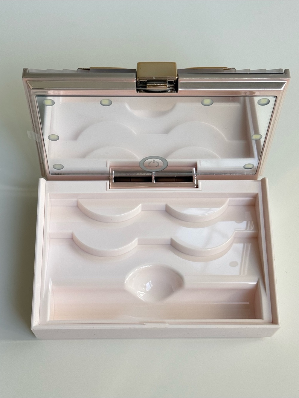 House of Lashes LED Eyelash Case